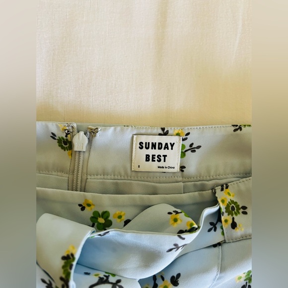 Aritzia Sunday Best Sky Blue Floral Westley Shorts - Picture 3 of 6